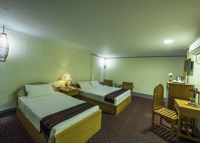 Grand Empire Hotel